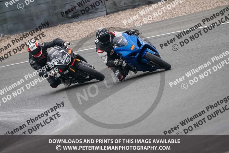 donington no limits trackday;donington park photographs;donington trackday photographs;no limits trackdays;peter wileman photography;trackday digital images;trackday photos